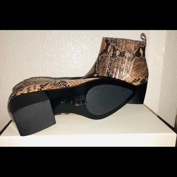 The Natura booties by M. Gemi. In Toffee size 39. - Picture 4 of 7